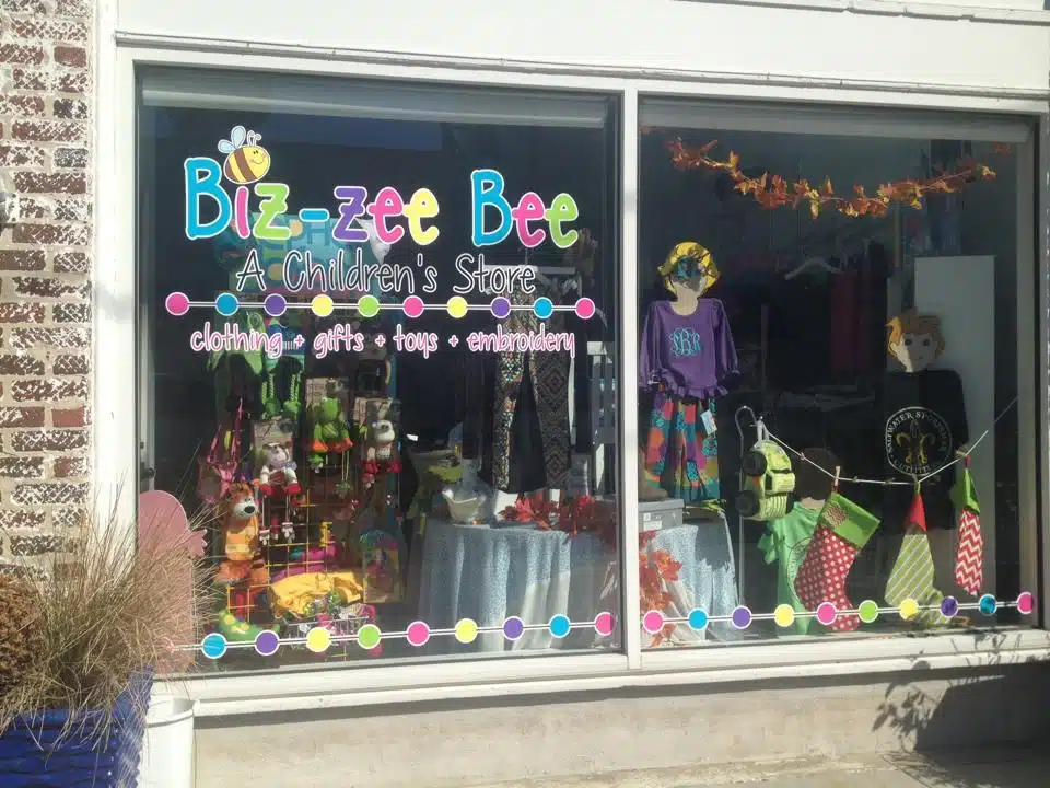 Biz-zee Bee - Old Town Bay Saint Louis
